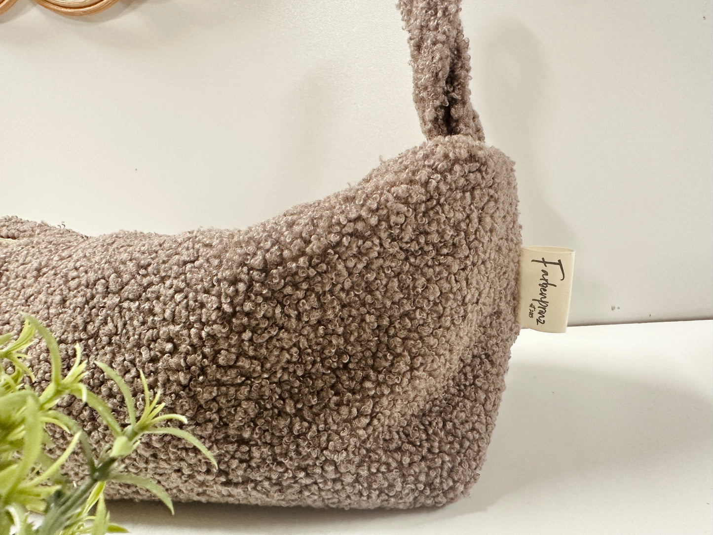 Beautycasetasche, Boucle taupe, Kosmetiktasche, Kulturtasche